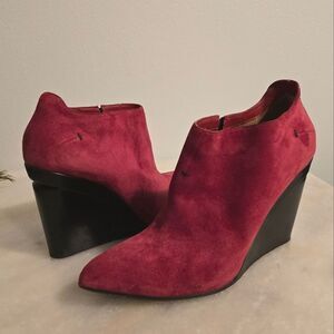 Costume National Booties In burgundy wine suede Wedged avangard heels 8